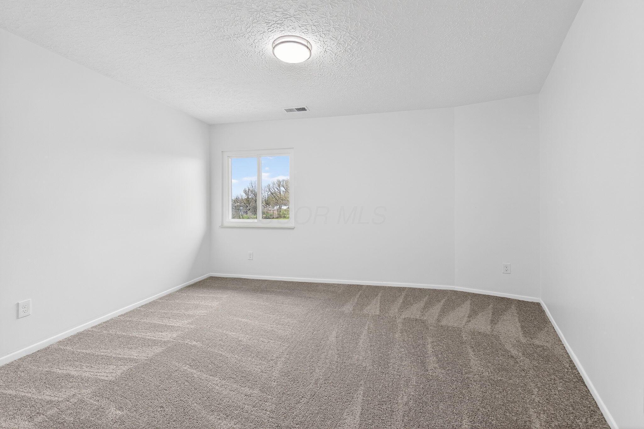 3767 Karl Road, Unit 322 Columbus, OH 43224 - Photo 10 of 29 3967 Karl Rd (Interior)-14
