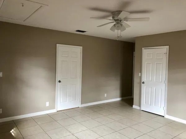 $3,900 | 2221 F Road, Loxahatchee Groves, FL 33470