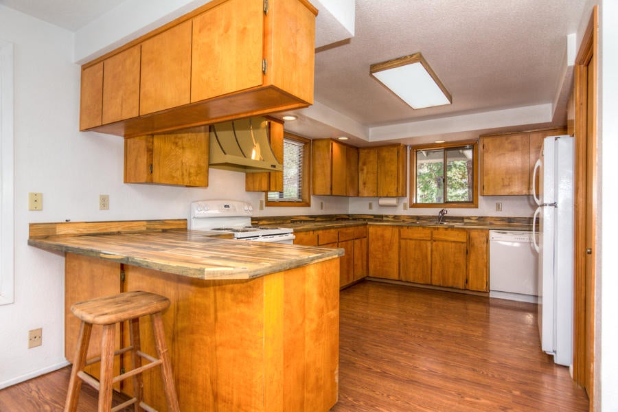 56864 Besson Road Bend, OR 97707 - Photo 9 of 38 Besson Rd 56864 Web (9 of 40)