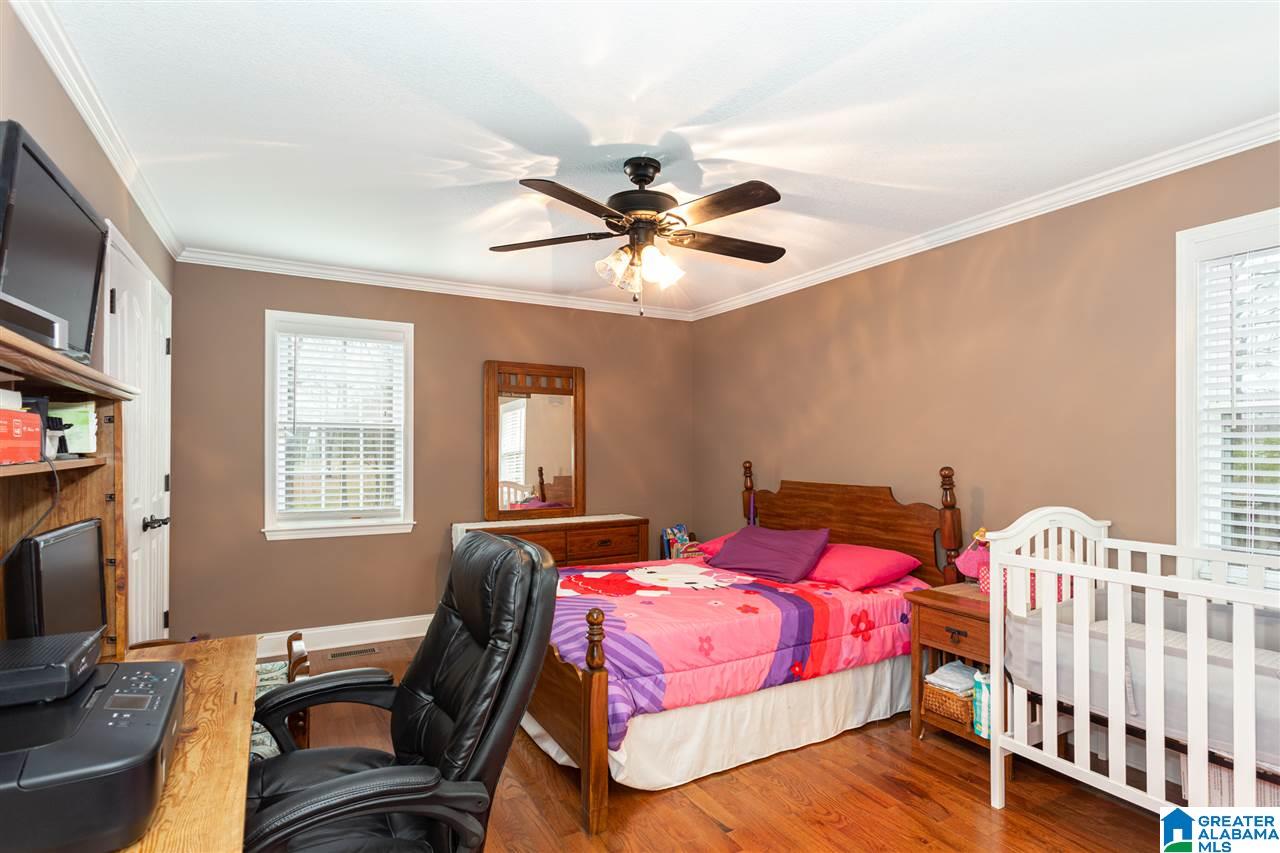 222 20th Street Oneonta, AL 35121 - Photo 17 of 38