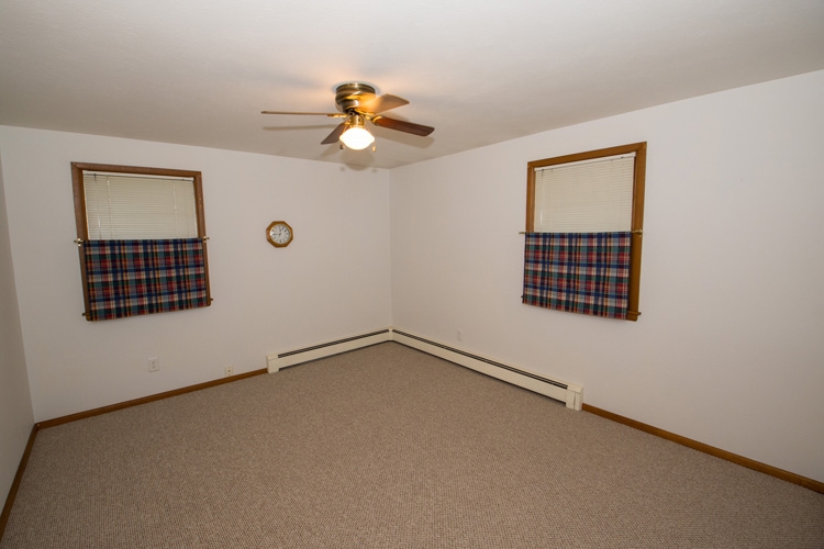 1906 Bashor Road Goshen, IN 46526 - Photo 7 of 28 Gallery Image 7