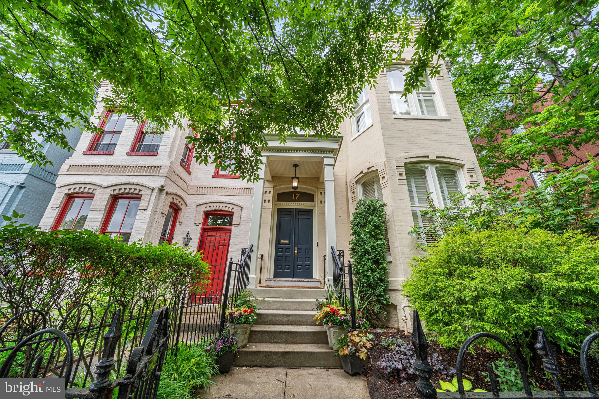 17 5th Street Southeast Washington, DC 20003 - Photo 2 of 26