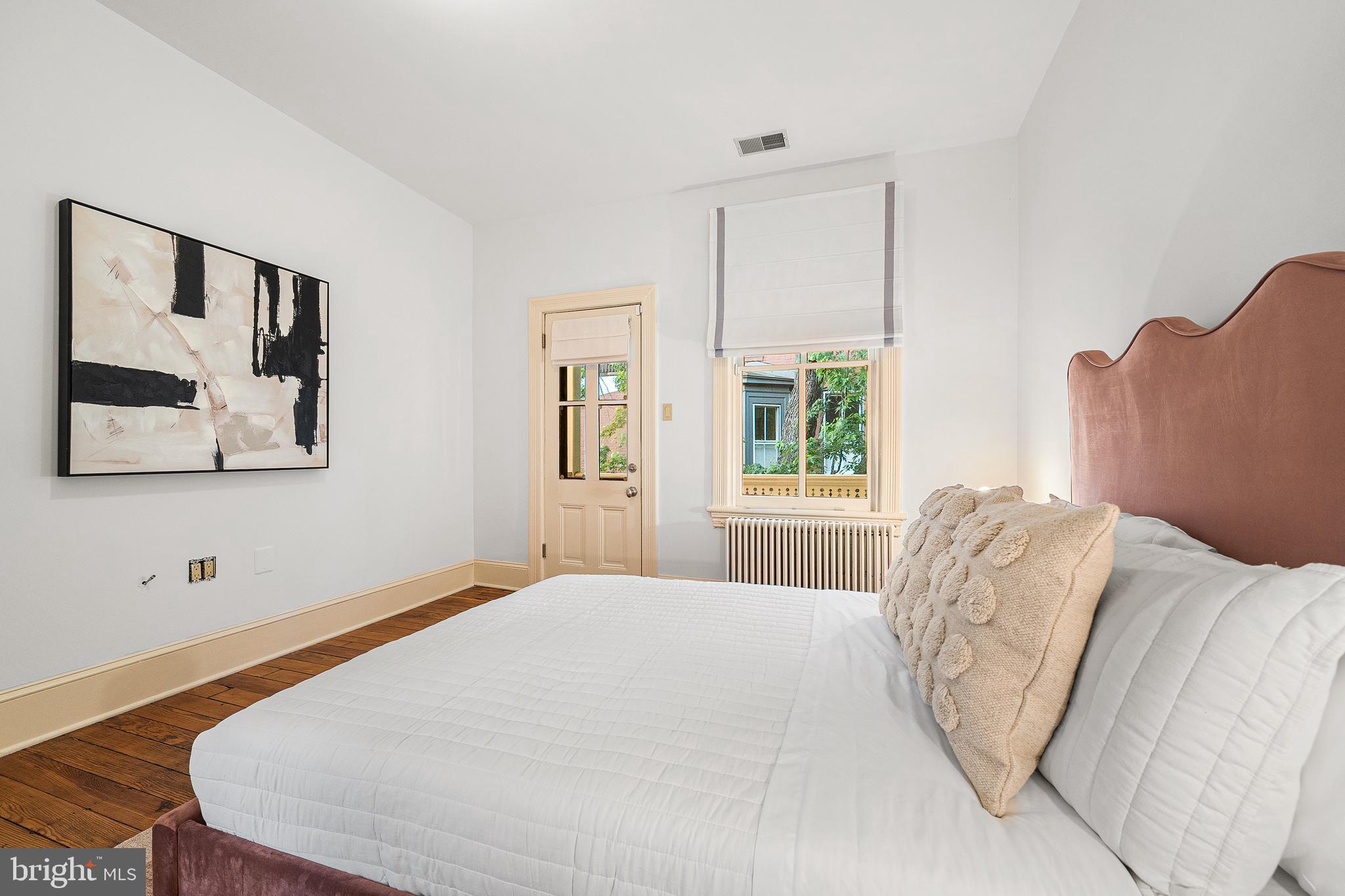 17 5th Street Southeast Washington, DC 20003 - Photo 21 of 26