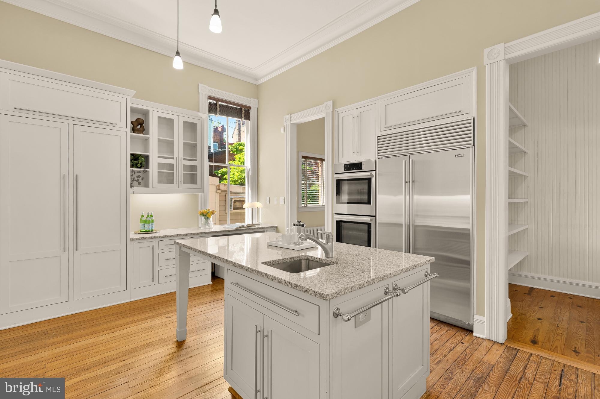 17 5th Street Southeast Washington, DC 20003 - Photo 8 of 26