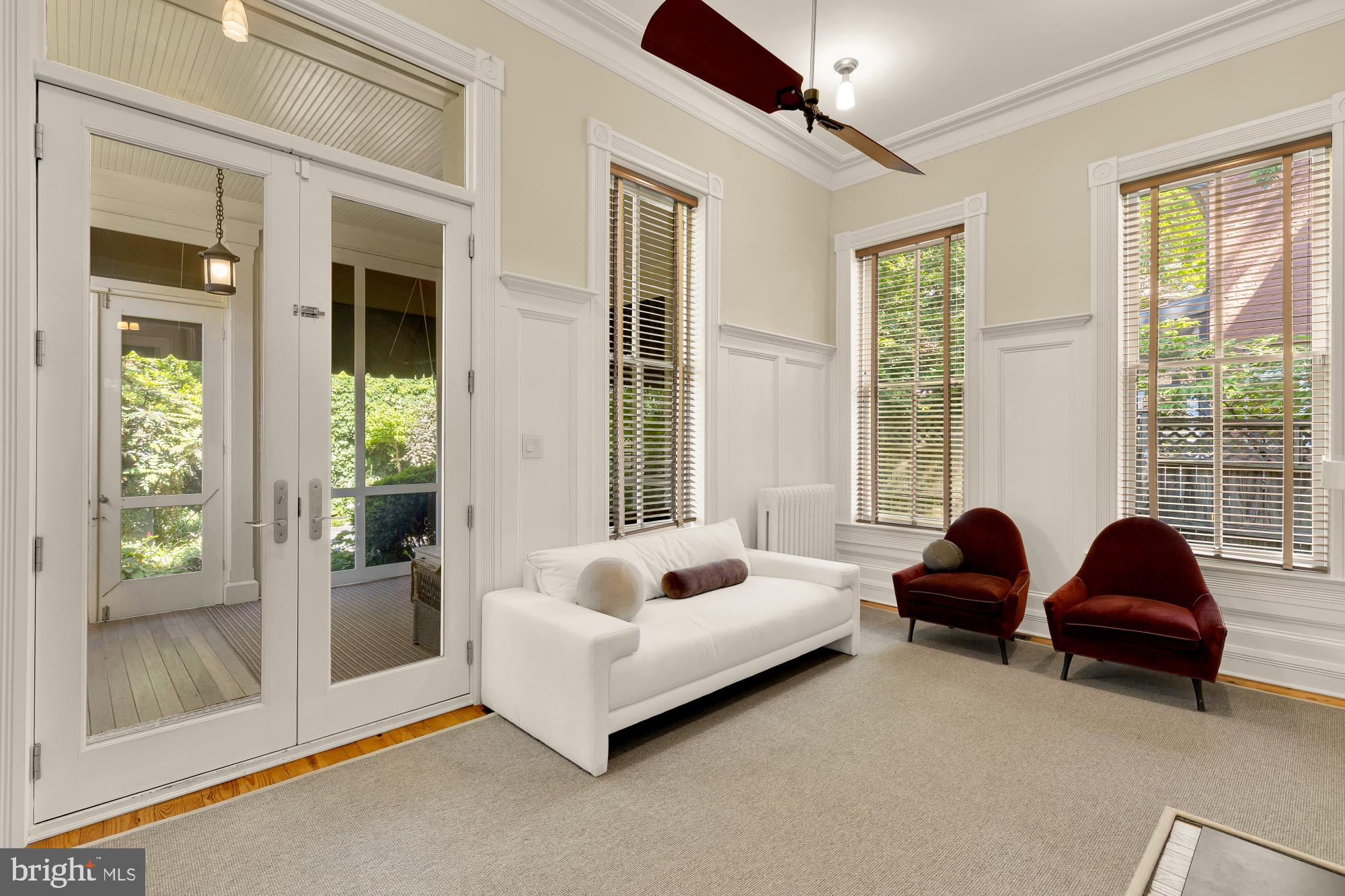 17 5th Street Southeast Washington, DC 20003 - Photo 10 of 26