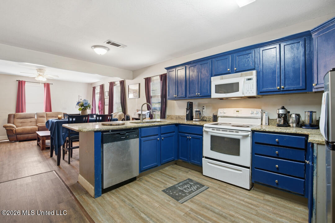 420 Old Richton Road Petal, MS 39465 - Photo 10 of 20 DSC08582