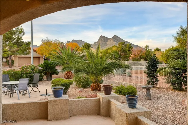 $2,950 | 10820 Dover Creek Avenue, Las Vegas, NV 89134