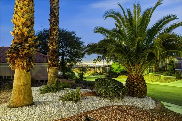 $2,950 | 10820 Dover Creek Avenue, Las Vegas, NV 89134