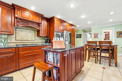 $675,000 | 1900 Gibson Drive, Hatboro, PA 19040