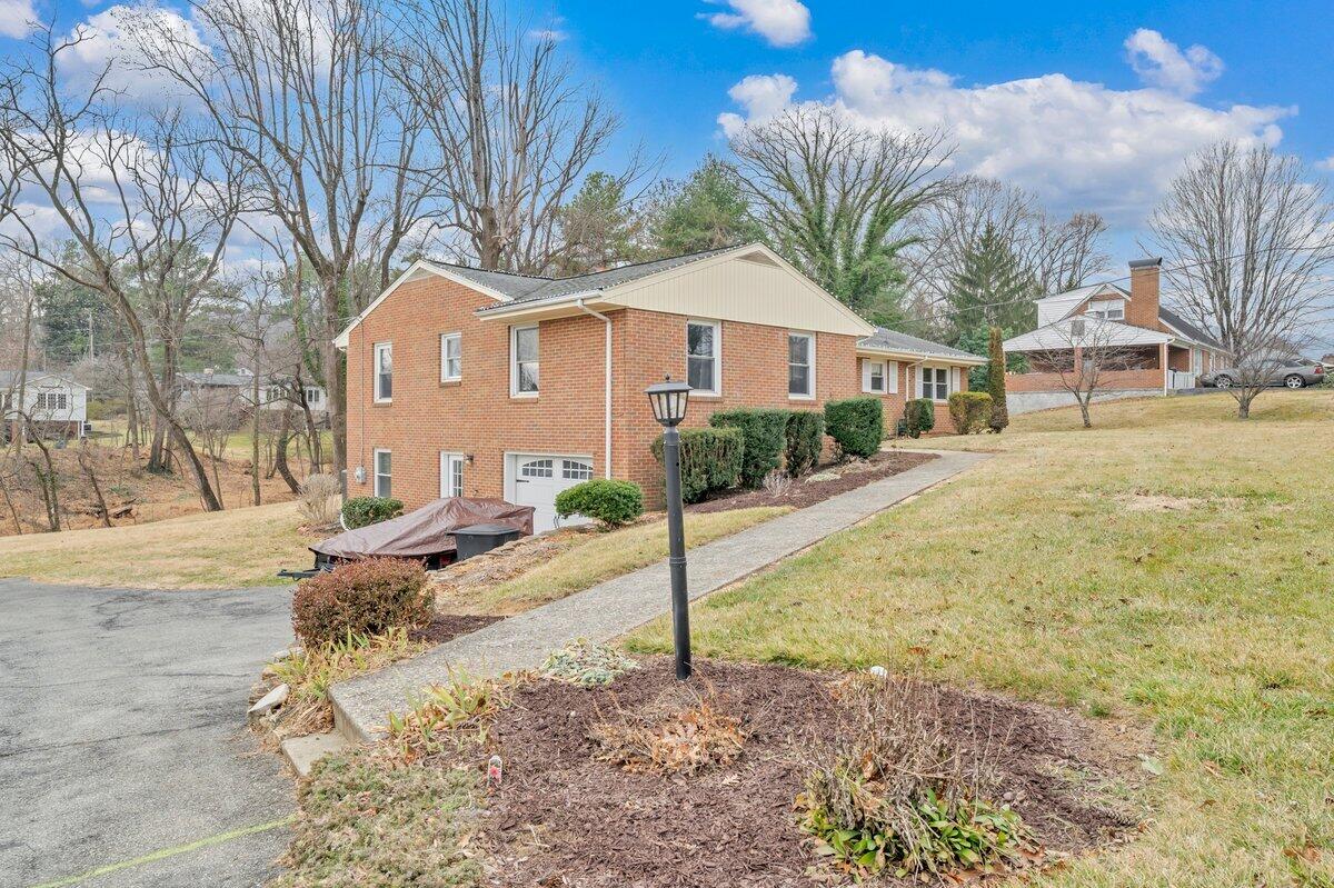 2147 Bridle Lane Roanoke, VA 24018 - Photo 47 of 48 MIB04932 (1)