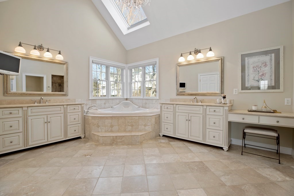 17 Baker Hill Drive Hingham, MA 02043 - Photo 20 of 39