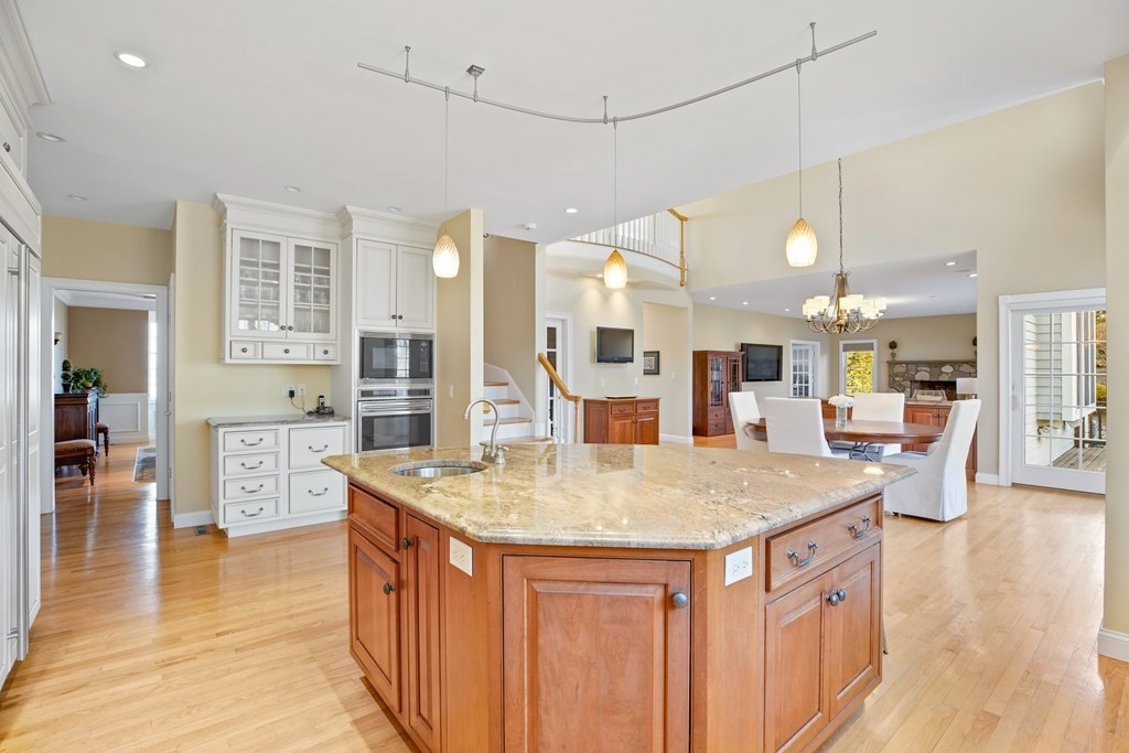 17 Baker Hill Drive Hingham, MA 02043 - Photo 5 of 39