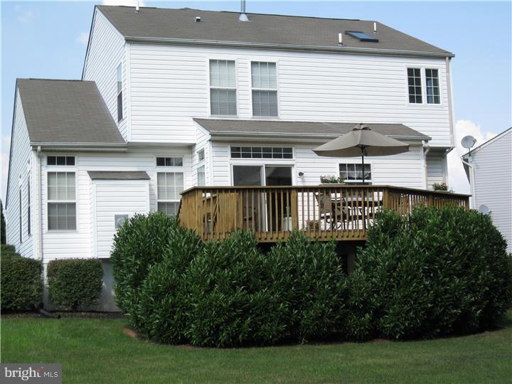 39 Cherry Tree Court Spring City, PA 19475 - Photo 4 of 25 Exterior Back
