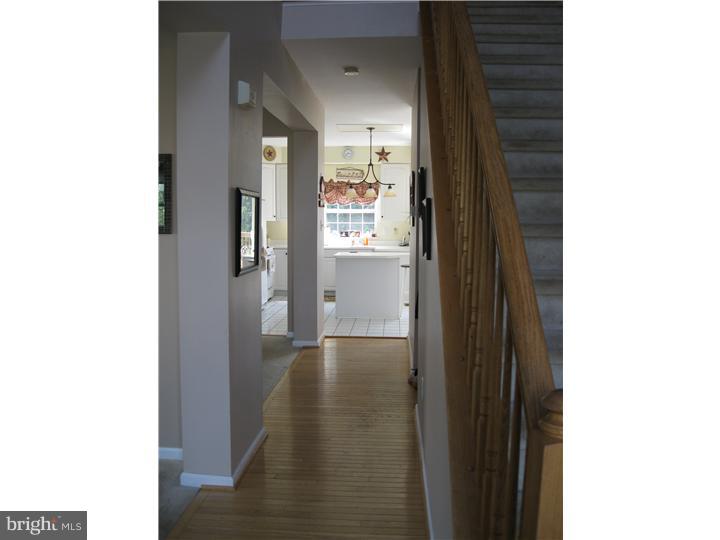 39 Cherry Tree Court Spring City, PA 19475 - Photo 6 of 25 Foyer