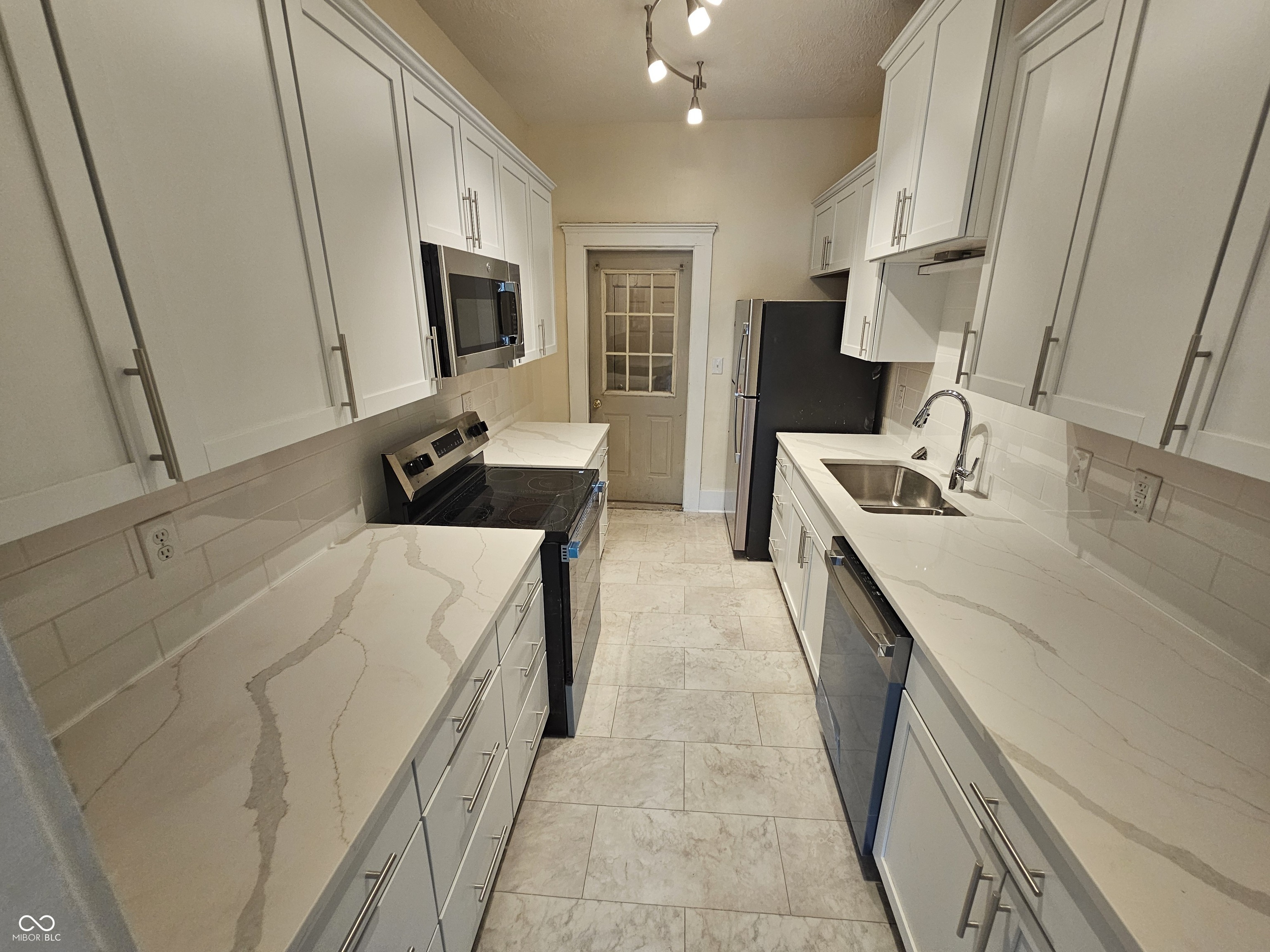 610 East 5th Street Anderson, IN 46012 - Photo 12 of 19