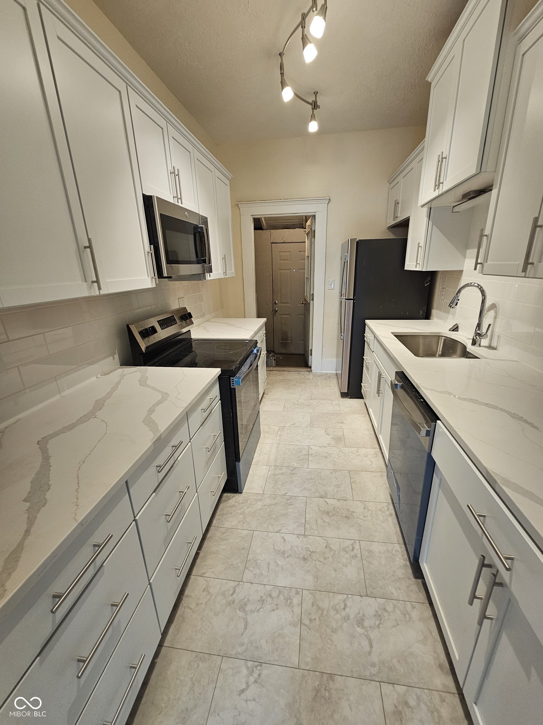 610 East 5th Street Anderson, IN 46012 - Photo 13 of 19