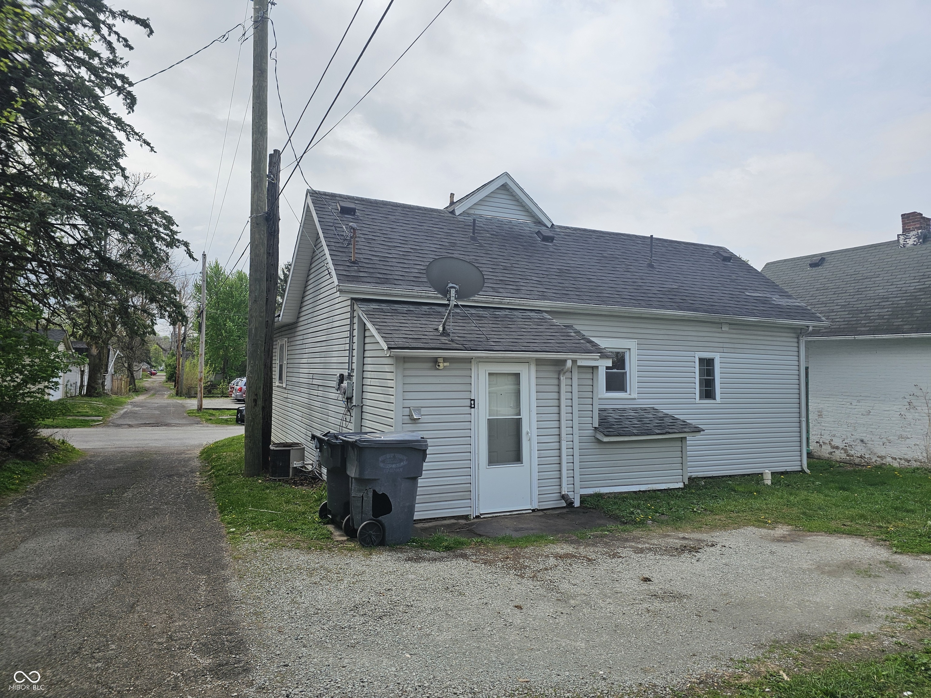 610 East 5th Street Anderson, IN 46012 - Photo 3 of 19