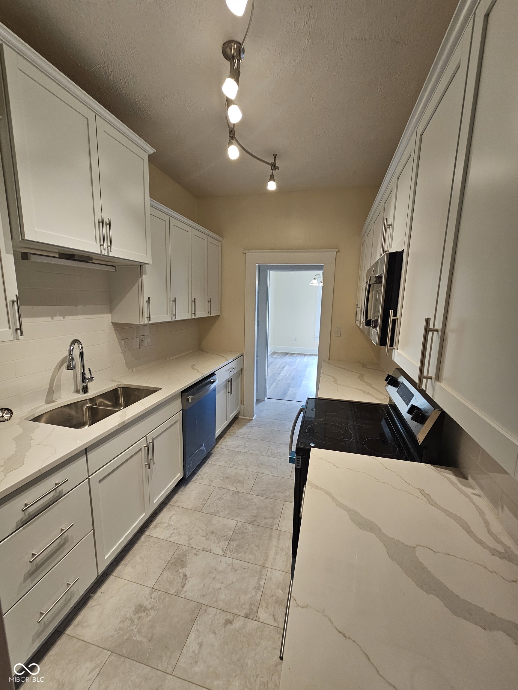 610 East 5th Street Anderson, IN 46012 - Photo 9 of 19