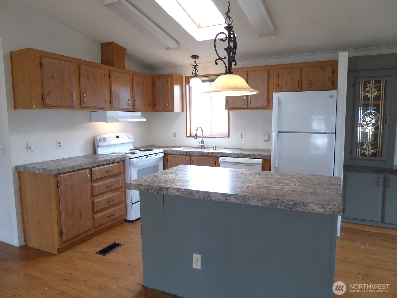 491 Mill Road, Unit 42 Sequim, WA 98382 - Photo 5 of 26