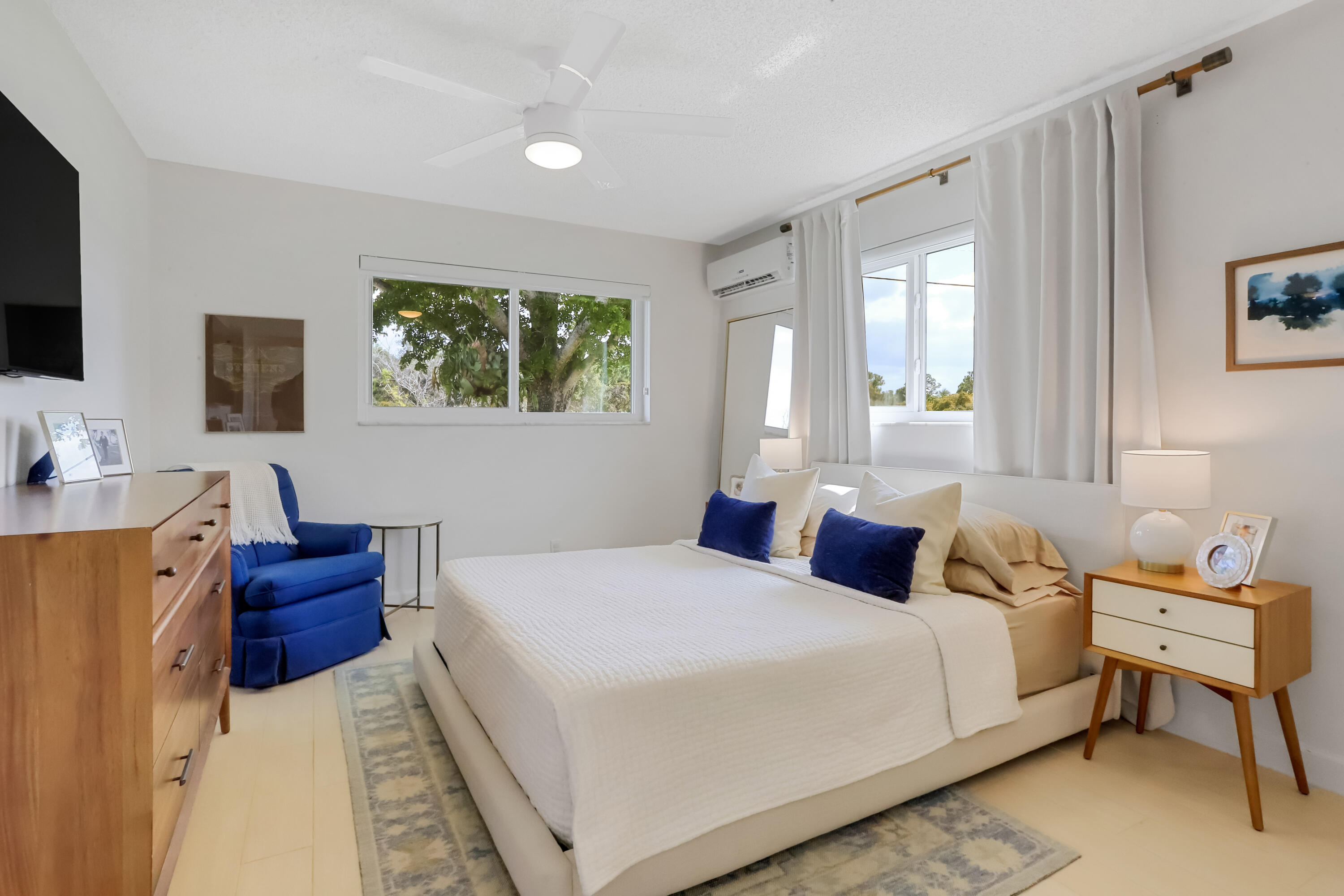 7641 Overlook Road Lantana, FL 33462 - Photo 13 of 39 7643 Bedroom 1