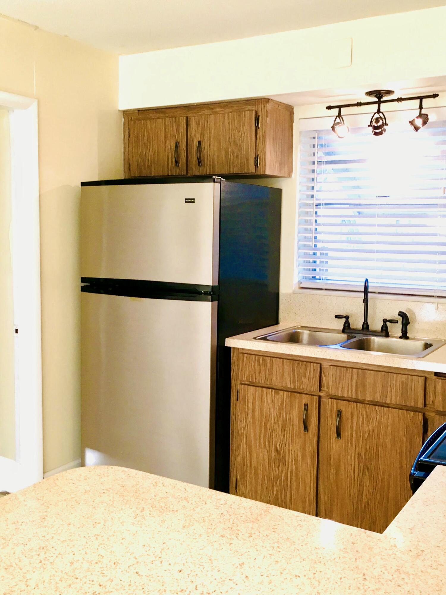 7641 Overlook Road Lantana, FL 33462 - Photo 23 of 39 7641 Kitchen 2