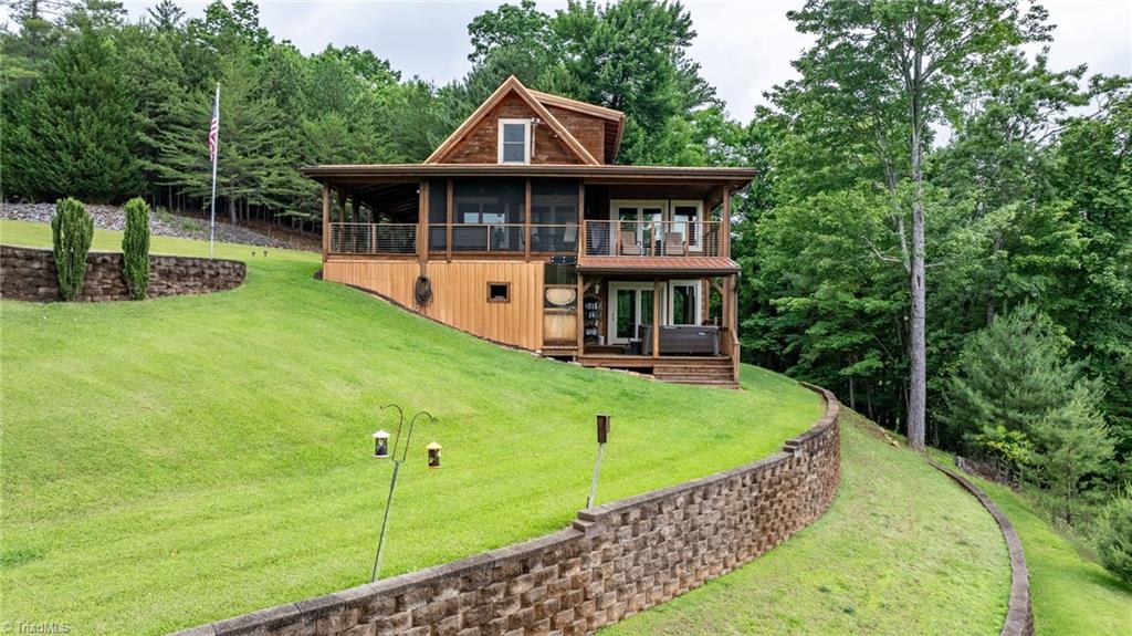 419 Woodpecker Road Purlear, NC 28665 - Photo 7 of 28