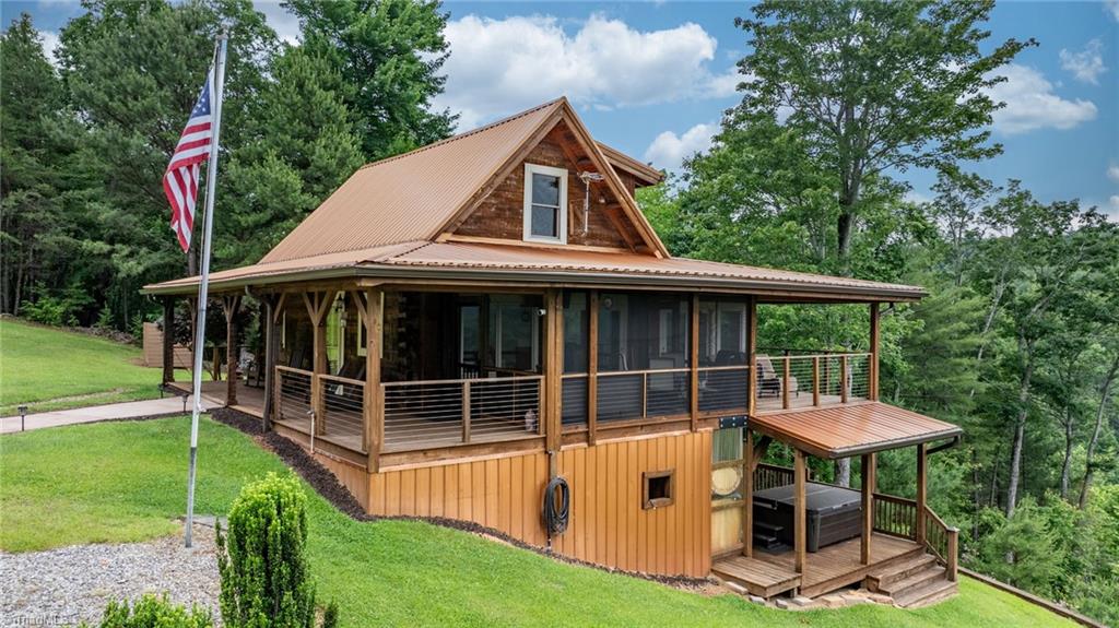 419 Woodpecker Road Purlear, NC 28665 - Photo 8 of 28