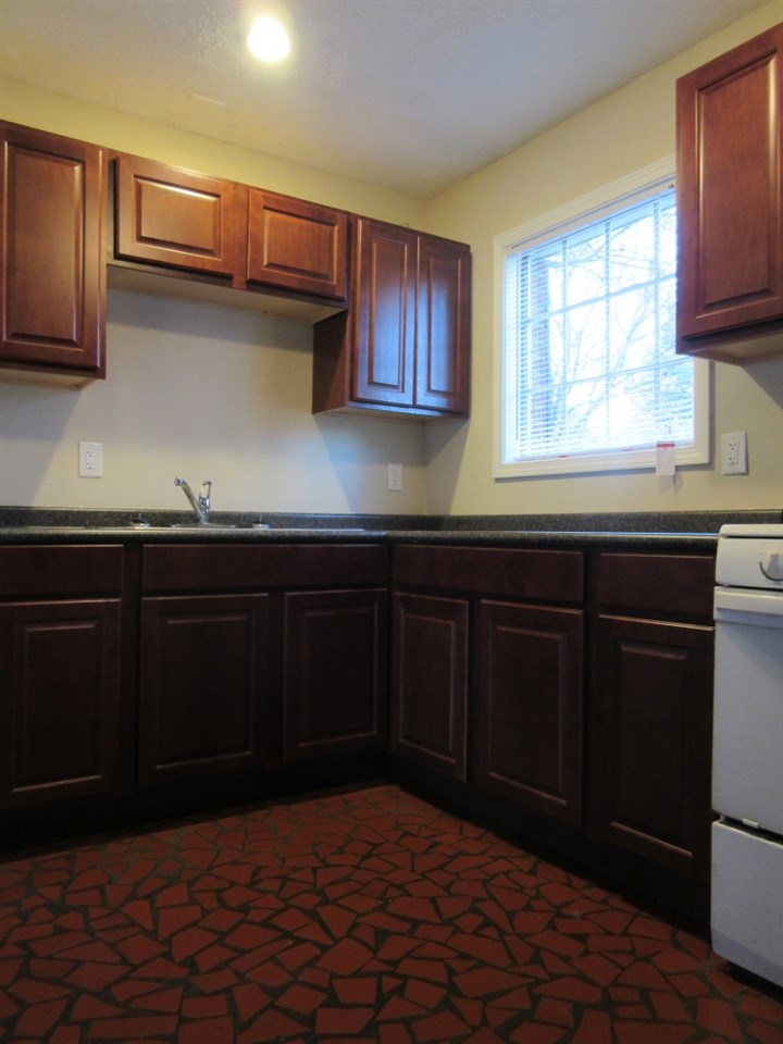 4171 Kenosha Road Memphis, TN 38118 - Photo 3 of 8 Gallery Image 3