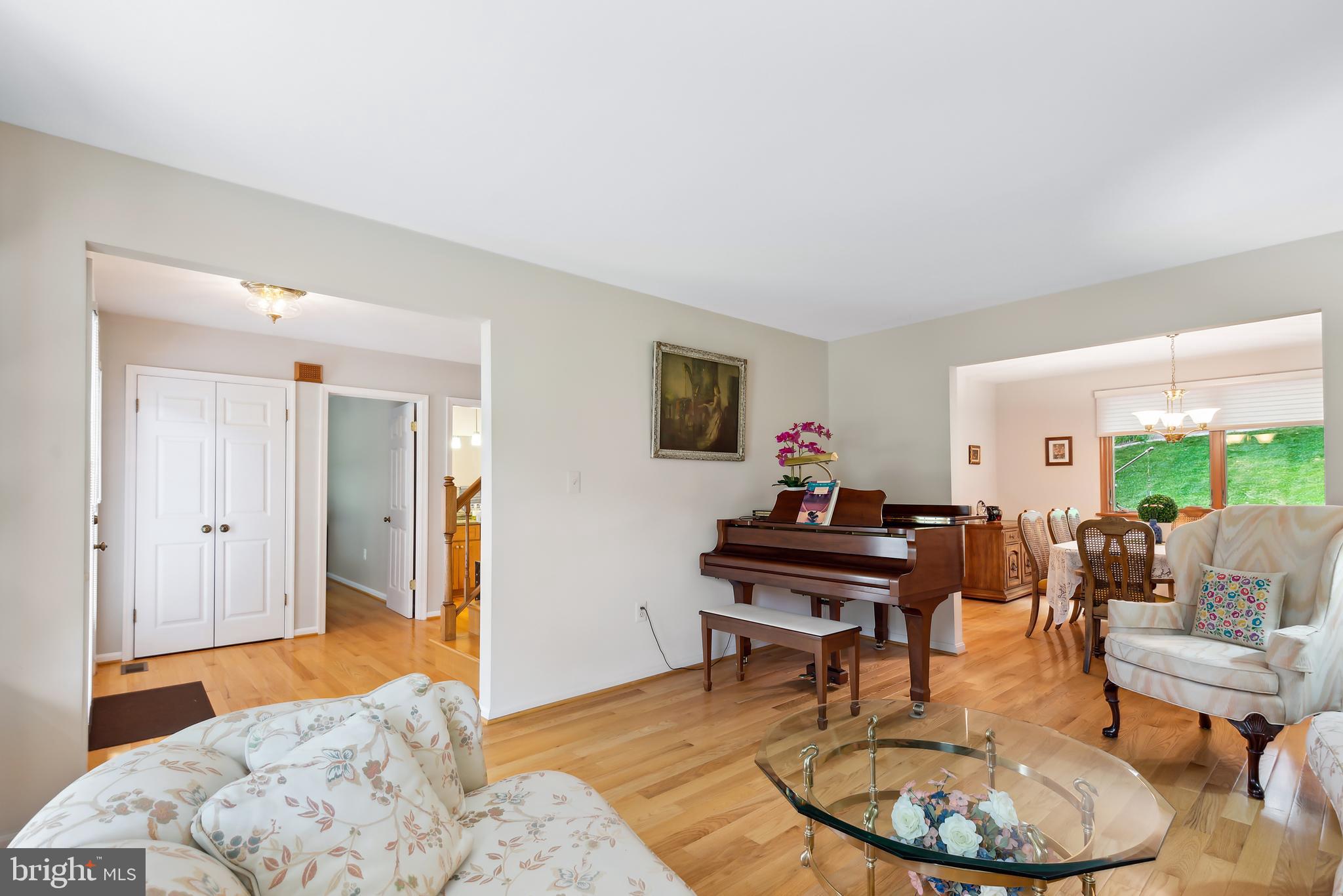 2216 Hidden Valley Lane Silver Spring, MD 20904 - Photo 4 of 64 Living Room