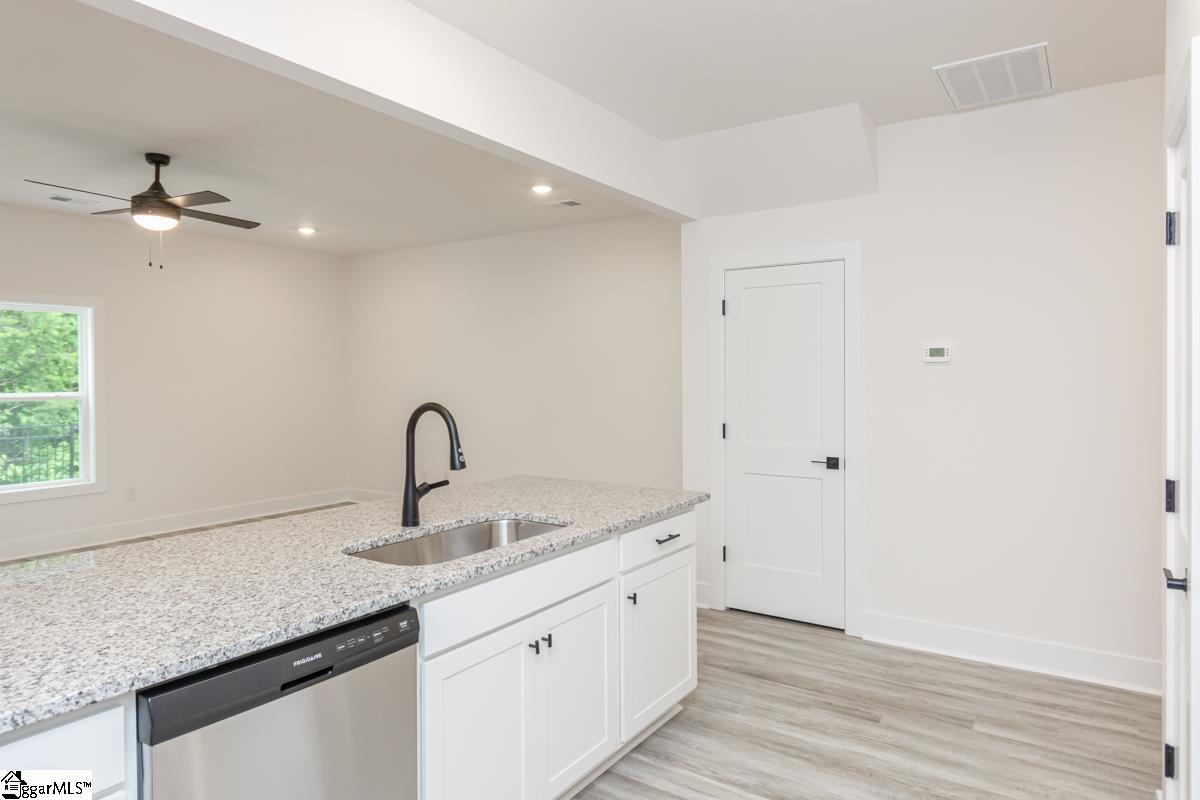 618 Farcroft Trail Spartanburg, SC 29306 - Photo 7 of 35