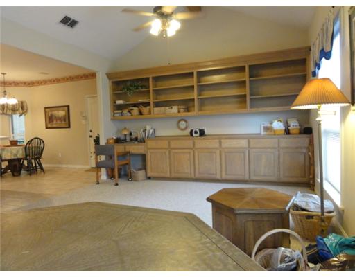 511 Broadway Boulevard Portland, TX 78374 - Photo 6 of 10