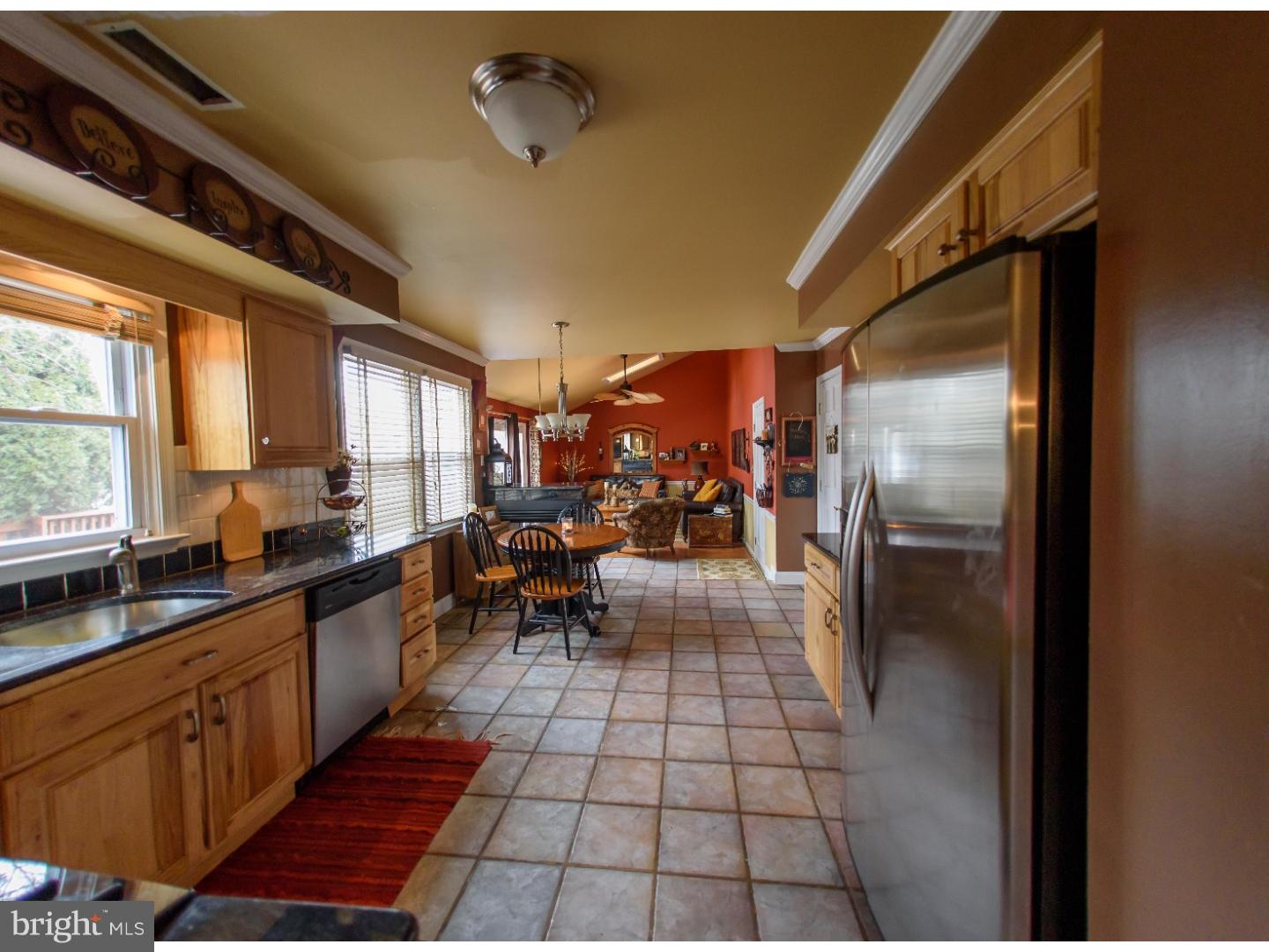 495 Stanford Road Fairless Hills, PA 19030 - Photo 4 of 18 Kitchen