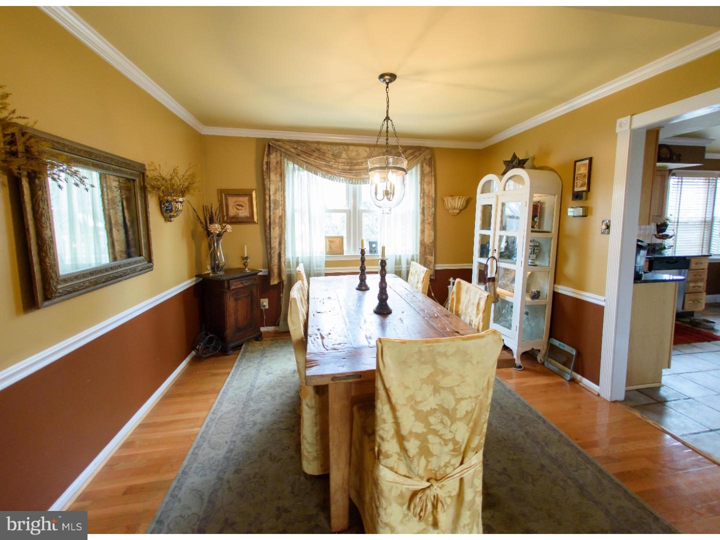495 Stanford Road Fairless Hills, PA 19030 - Photo 5 of 18 Dining Room
