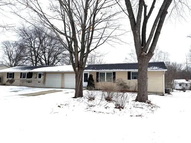 $349,900 | 1124 Jaymar Street, Green Bay, WI 54313