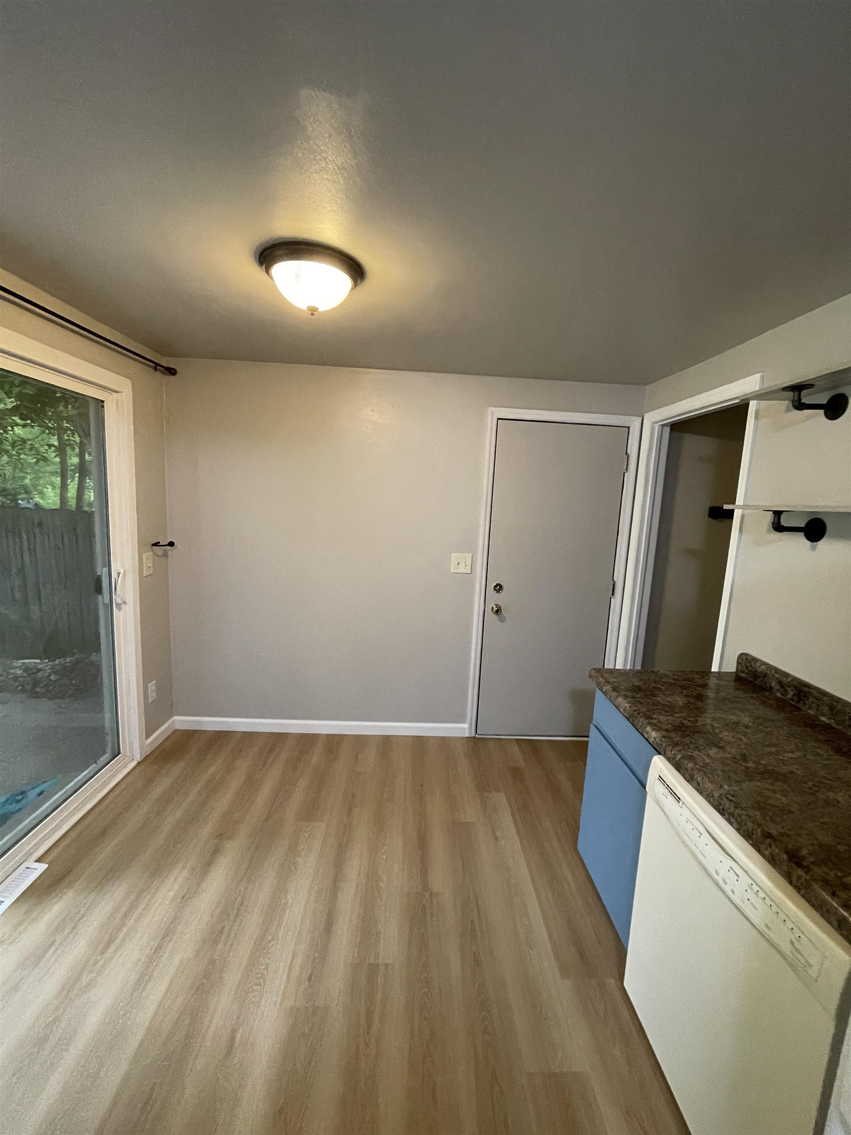 1124 Jaymar Street Green Bay, WI 54313 - Photo 11 of 17