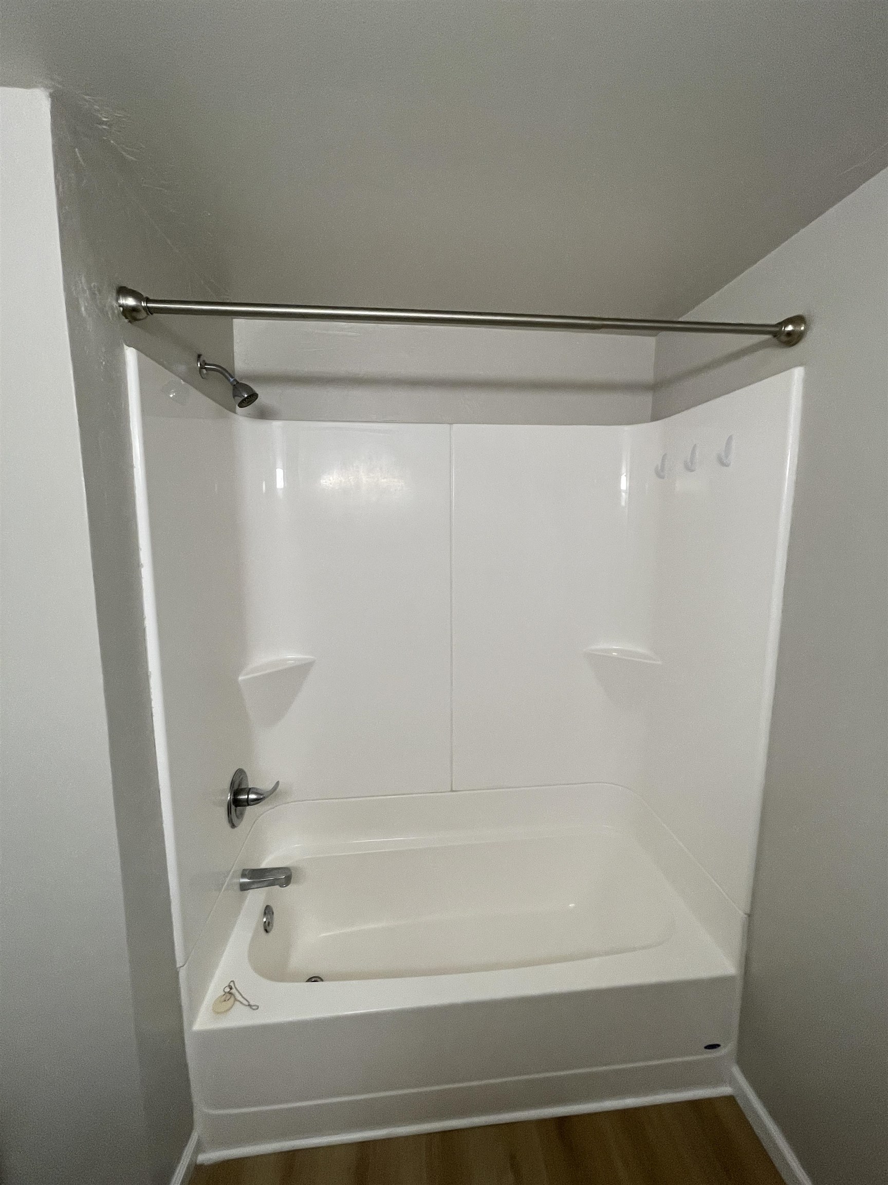 1124 Jaymar Street Green Bay, WI 54313 - Photo 12 of 17