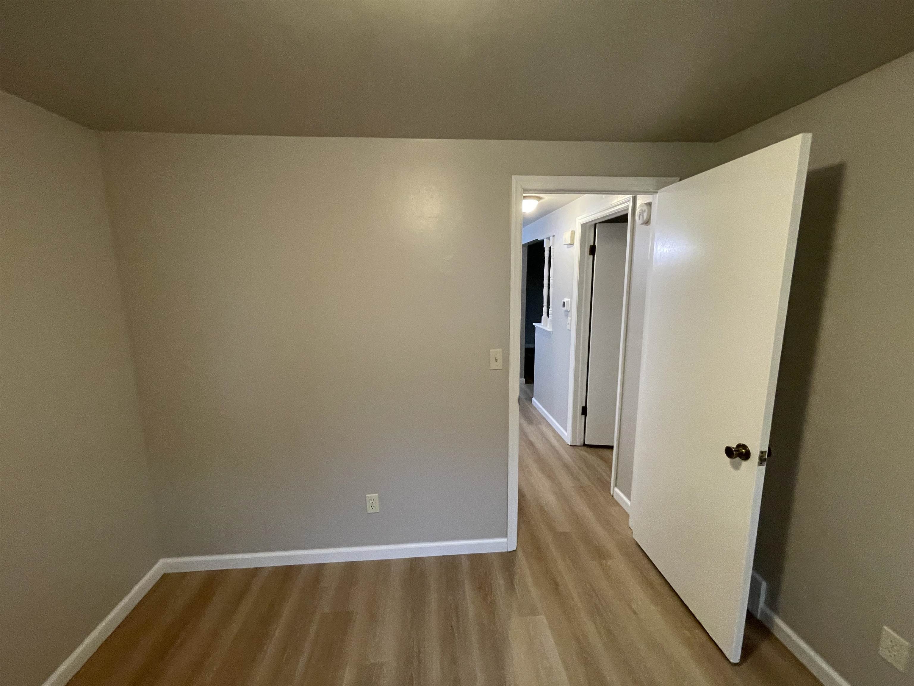 1124 Jaymar Street Green Bay, WI 54313 - Photo 9 of 17