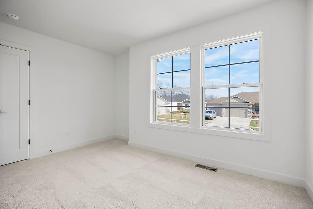 14075 South Pascal Street Olathe, KS 66061 - Photo 15 of 32