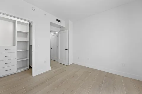 $1,949,000 | 255 Evernia Street, Unit 806, West Palm Beach, FL 33401