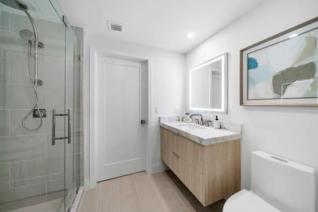 $1,949,000 | 255 Evernia Street, Unit 806, West Palm Beach, FL 33401