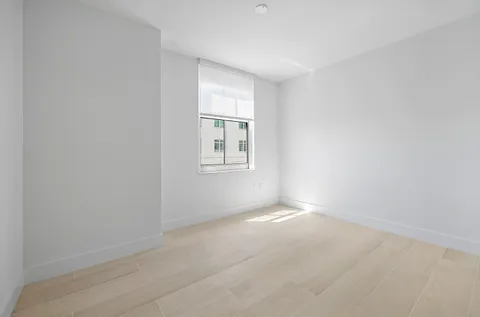 $1,949,000 | 255 Evernia Street, Unit 806, West Palm Beach, FL 33401