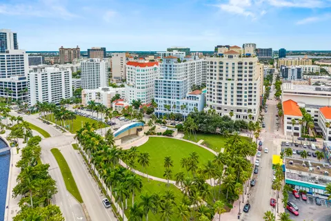 $1,949,000 | 255 Evernia Street, Unit 806, West Palm Beach, FL 33401