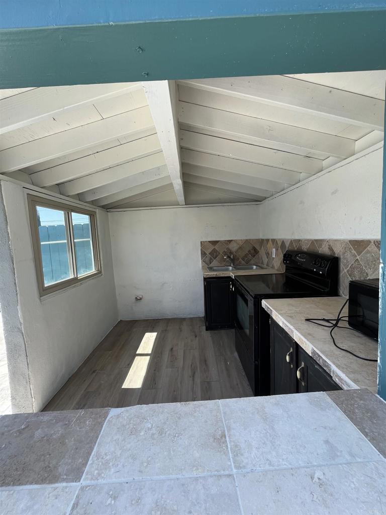 238 Lakeview Avenue Spring Valley, CA 91977 - Photo 22 of 60