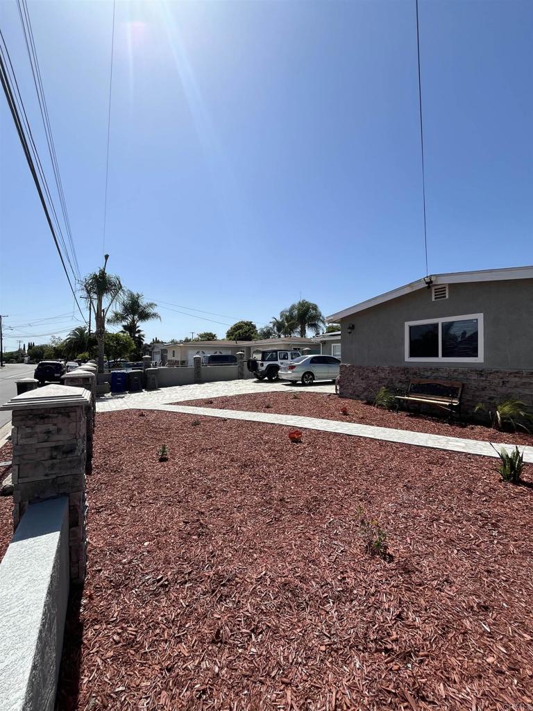 238 Lakeview Avenue Spring Valley, CA 91977 - Photo 8 of 60