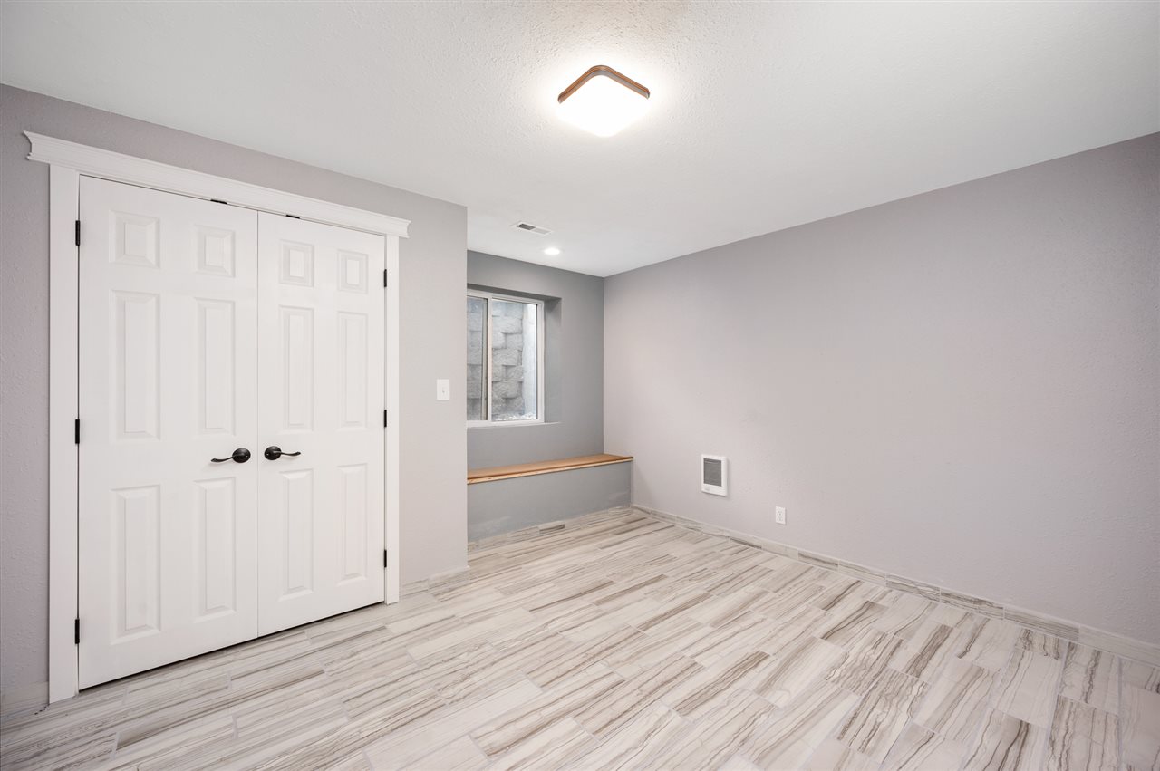 803 East Wild Rose Road Colbert, WA 99005 - Photo 29 of 38