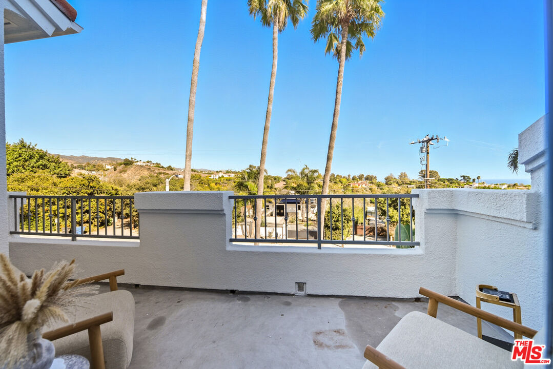 6487 Cavalleri Road, Unit 429 Malibu, CA 90265 - Photo 23 of 41