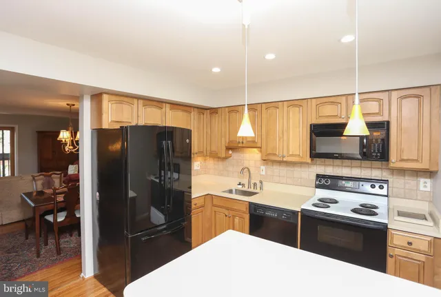 $450,000 | 7331 Kerry Hill Court, Columbia, MD 21045