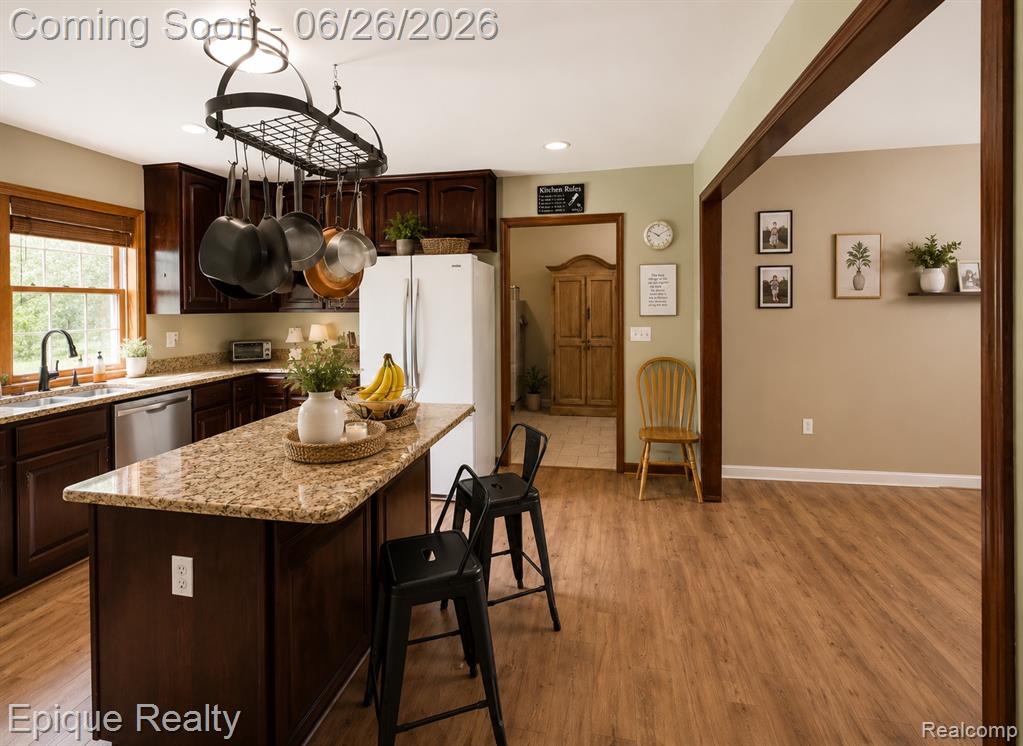 22400 Martinsville Road Belleville, MI 48111 - Photo 5 of 40