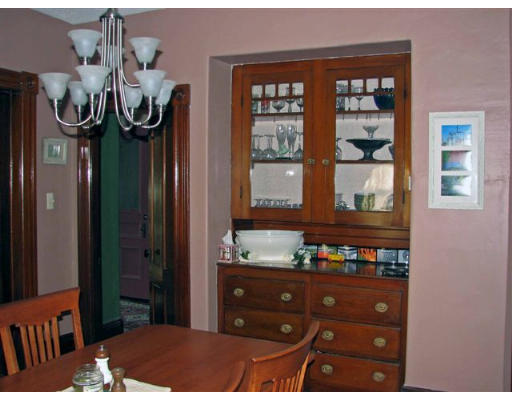 29 North Walnut Street Clinton, MA 01510 - Photo 7 of 22 Gallery Image 7