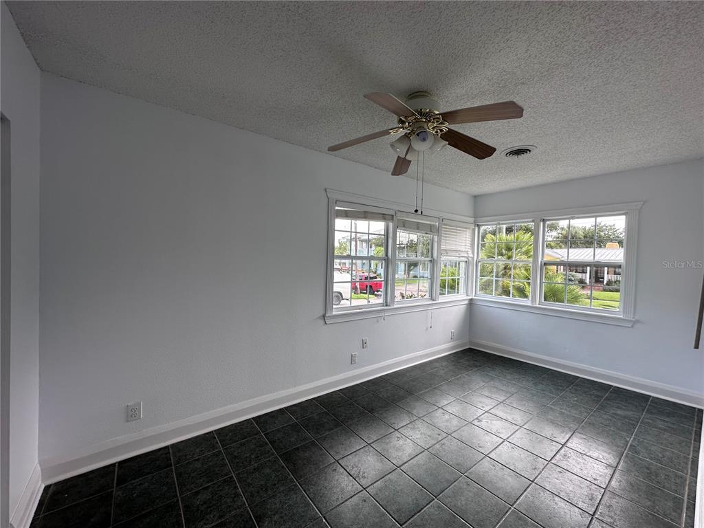 315 Sunburst Court Clearwater, FL 33755 - Photo 10 of 23 a view of room and window
